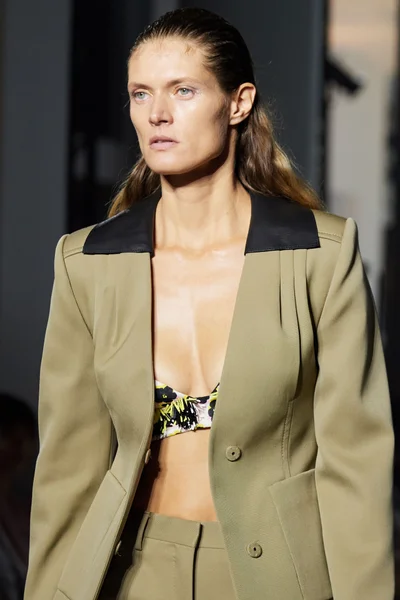 Look 34